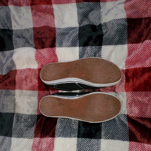 Back Vans - Picture 8 of 9